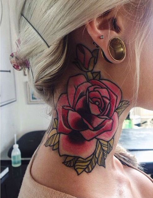tatuajes para mujeres en el cuello