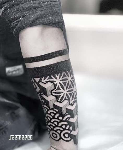 Artistas del geometric dotwork tatoo: conoce esta forma de tatuar más a fondo